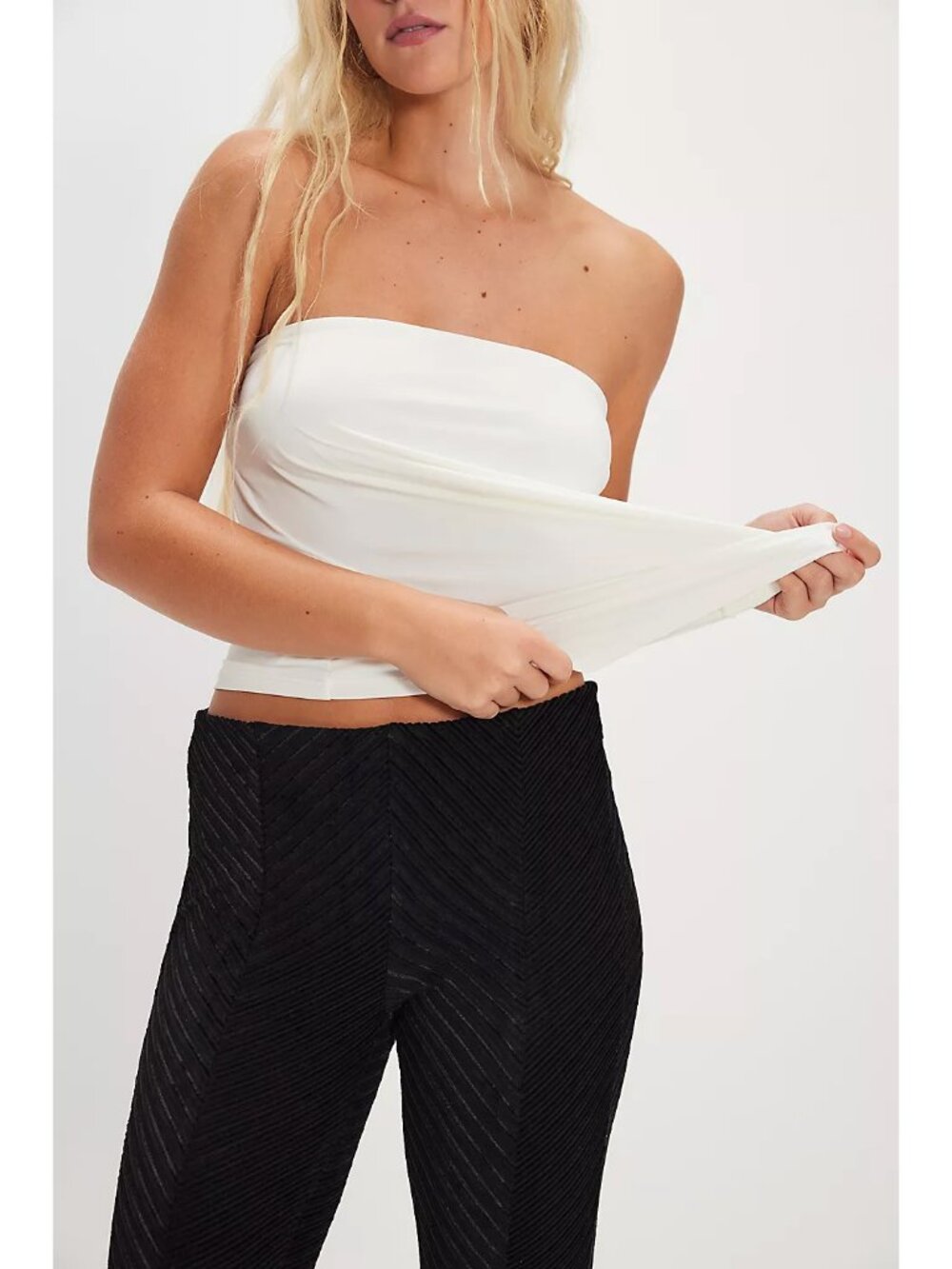 FREE PEOPLE Penny Pull On Velvet Flared Pants / Black - Picture 5 of 11